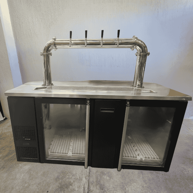 Dispensador L portería de 4 servicios para eventos corporativos
